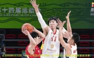 辽宁男篮实力雄厚，对手难以阻挡